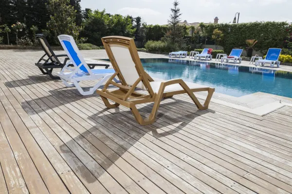 Plastik Şezlong Mare Kollu